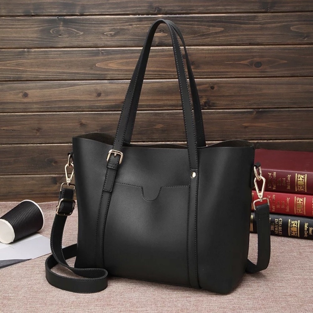 Alexa Vegan Office Purse